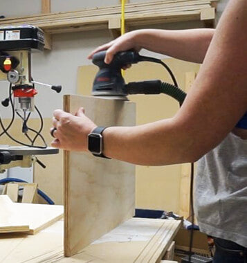 Sand plywood with orbital sander Perfectly